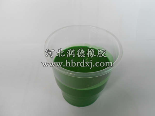 ��PU����{��